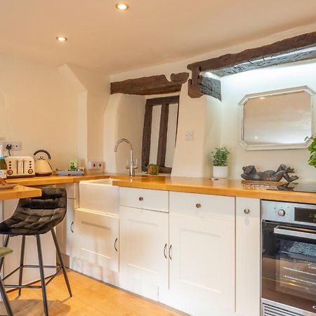 Wee Toad Hole Heart Of Kendal - Cottage Sleeps 4-6 - Dogs Welcome Buitenkant foto