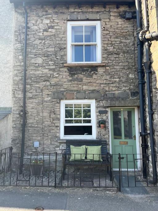 Wee Toad Hole Heart Of Kendal - Cottage Sleeps 4-6 - Dogs Welcome Buitenkant foto