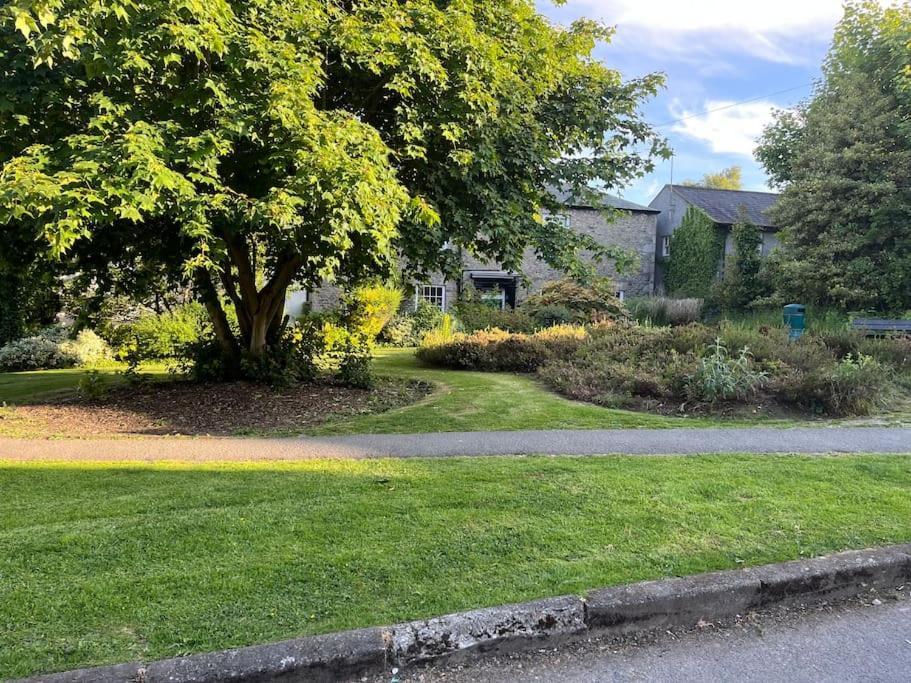 Wee Toad Hole Heart Of Kendal - Cottage Sleeps 4-6 - Dogs Welcome Buitenkant foto